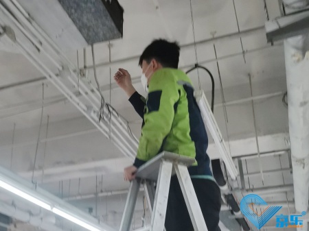 清洗中央空調
