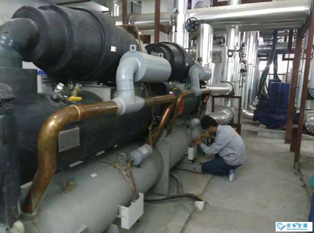 奧克斯中央空調不同機組的工作原理