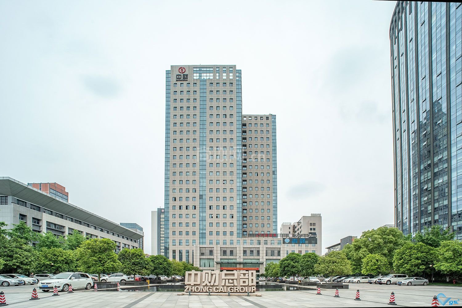 <b>杭州中財大廈中央空調維保</b>