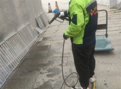 海爾中央空調清洗(使用中央空調清洗劑怎么樣清洗)